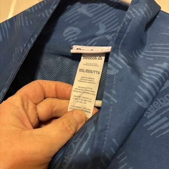 Reebok Women’s 2XL Mesh Lined Printed Focus Track Jacket With Front Pockets - Picture 4 of 5